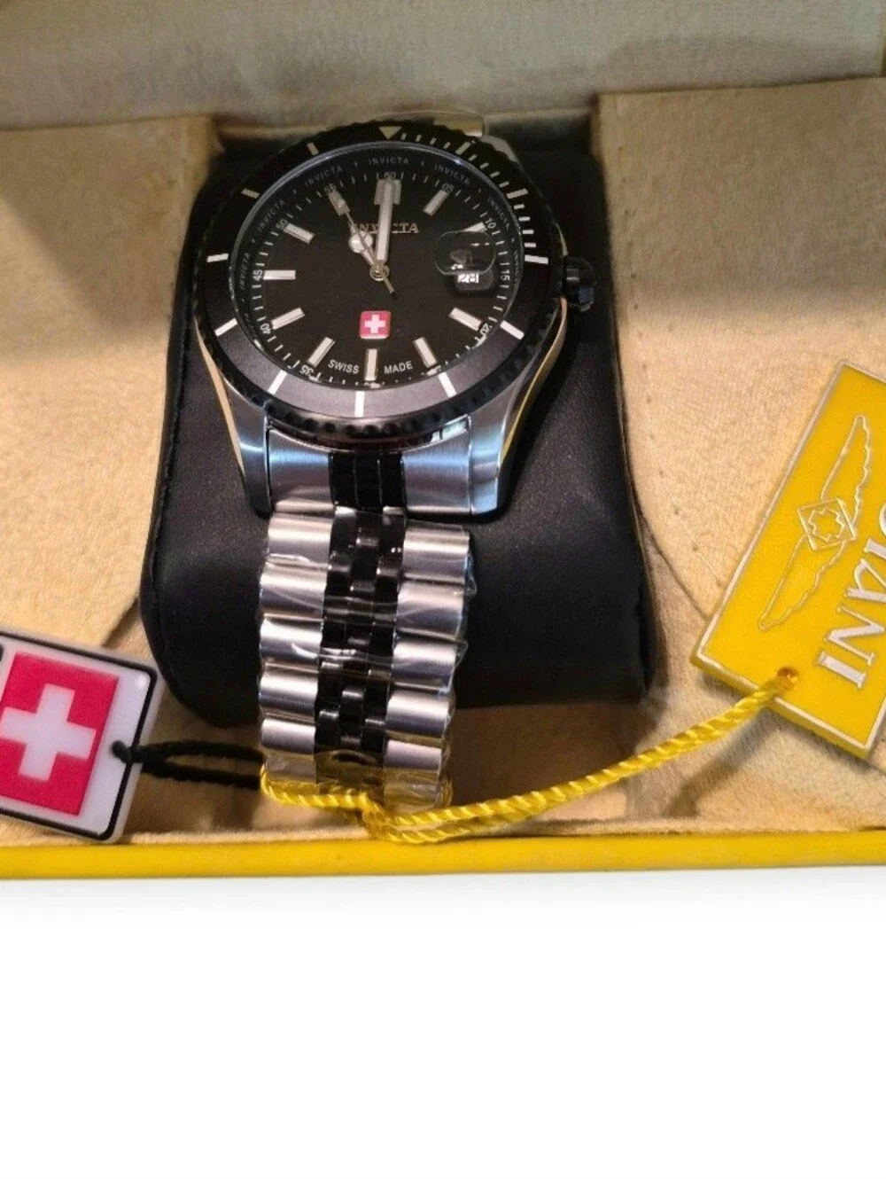 Invicta Pro Diver Swiss Made Black Quartz Dial Men's Stainless Steel Watch